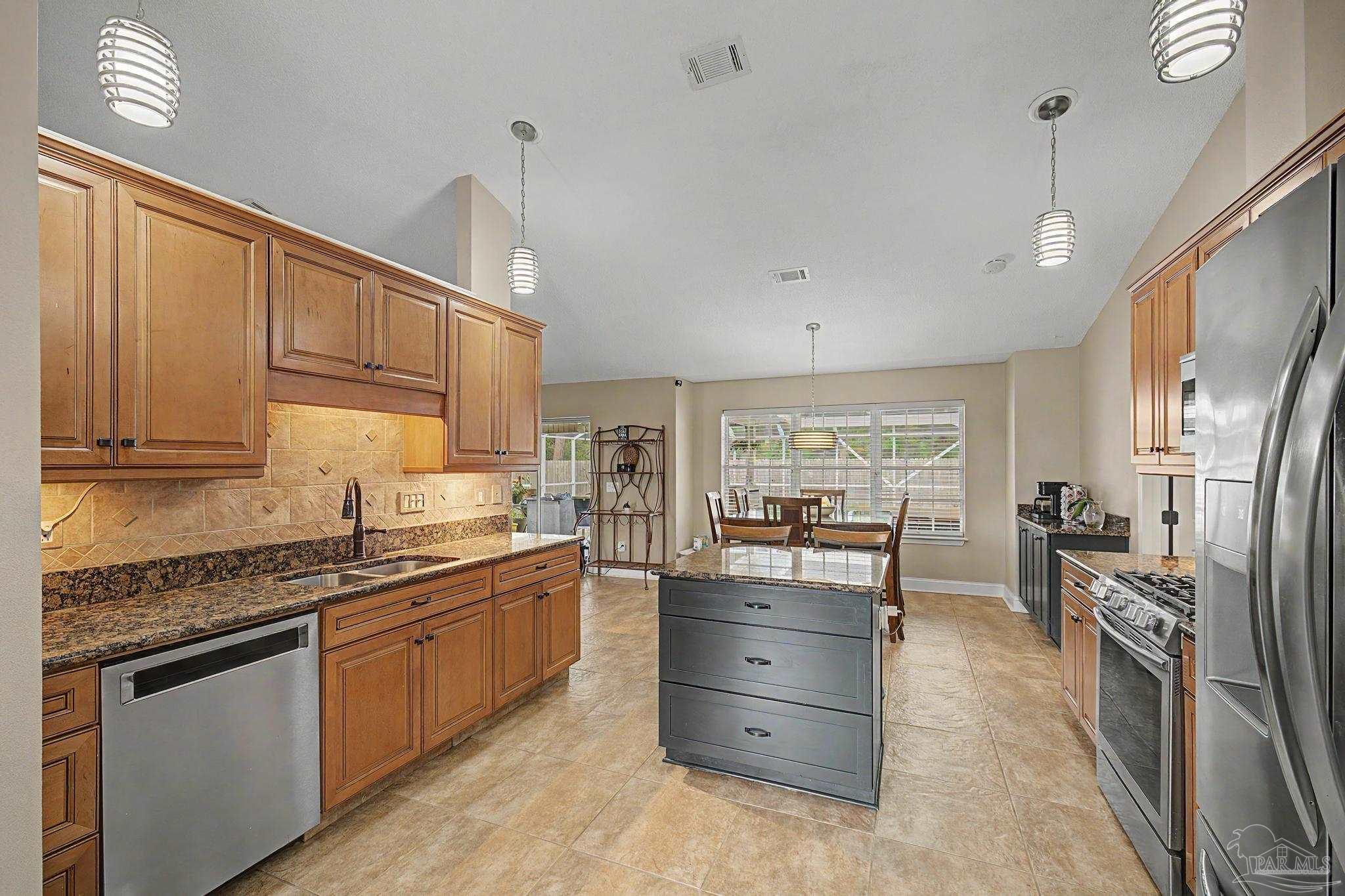 495 Riola Place Pensacola, FL 32506 - Photo 16 of 58