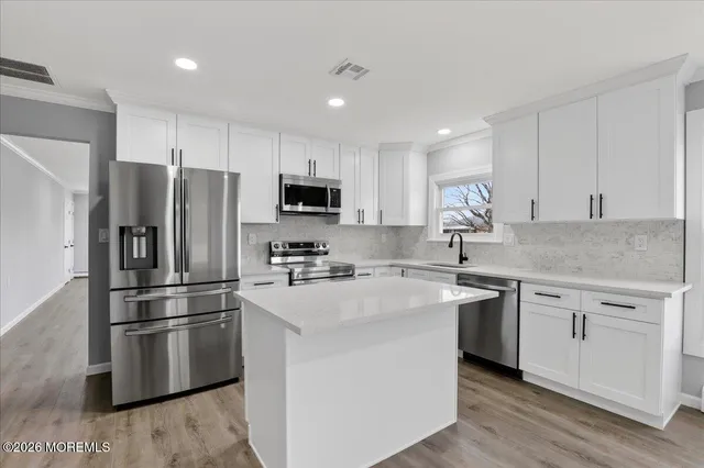 $400,000 | 2 Van Gogh Street, Toms River, NJ 08757