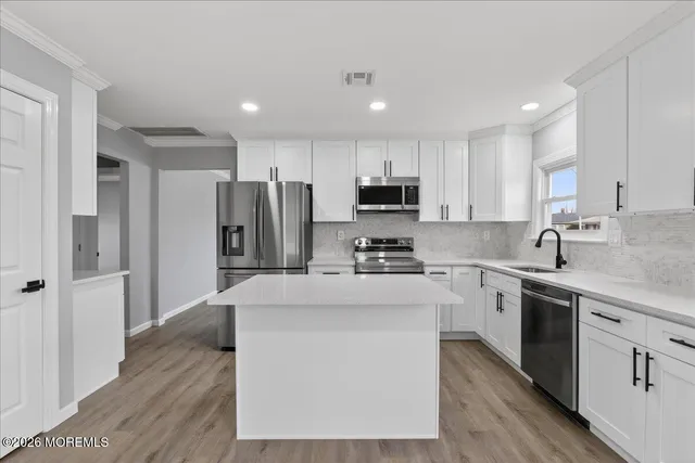 $400,000 | 2 Van Gogh Street, Toms River, NJ 08757