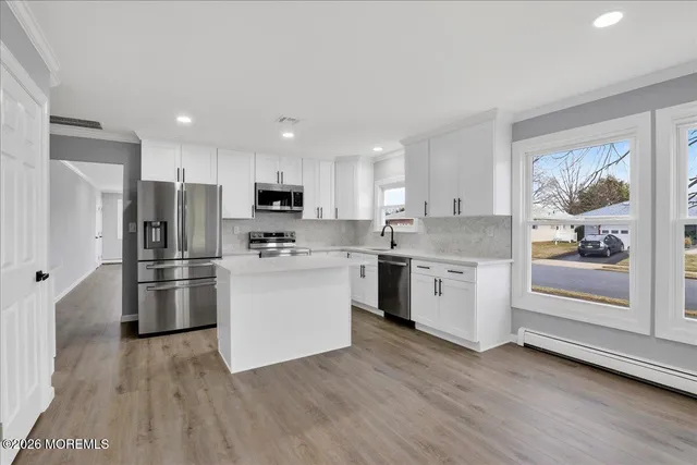 $400,000 | 2 Van Gogh Street, Toms River, NJ 08757