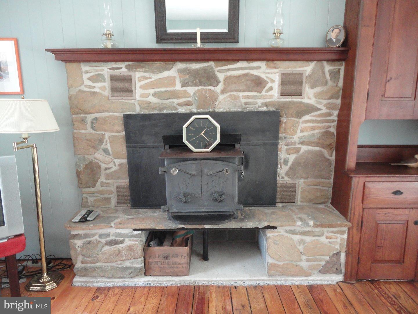 225 Sleepy Hollow Road Nottingham, PA 19362 - Photo 8 of 25