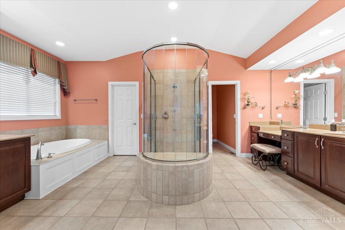 7644 Millikin Road Middletown, OH 45044 - Photo 22 of 57