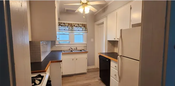 $1,250 | 2007 Tracy Street, Unit 1, Endicott, NY 13760