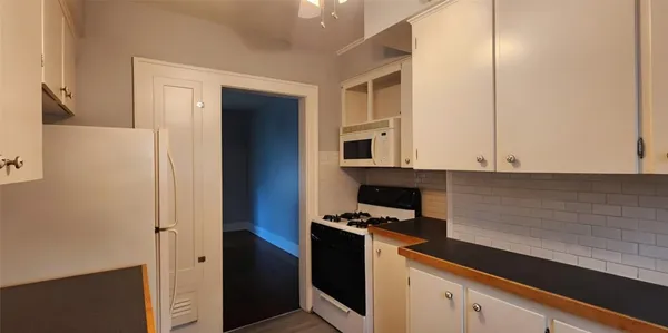 $1,250 | 2007 Tracy Street, Unit 1, Endicott, NY 13760