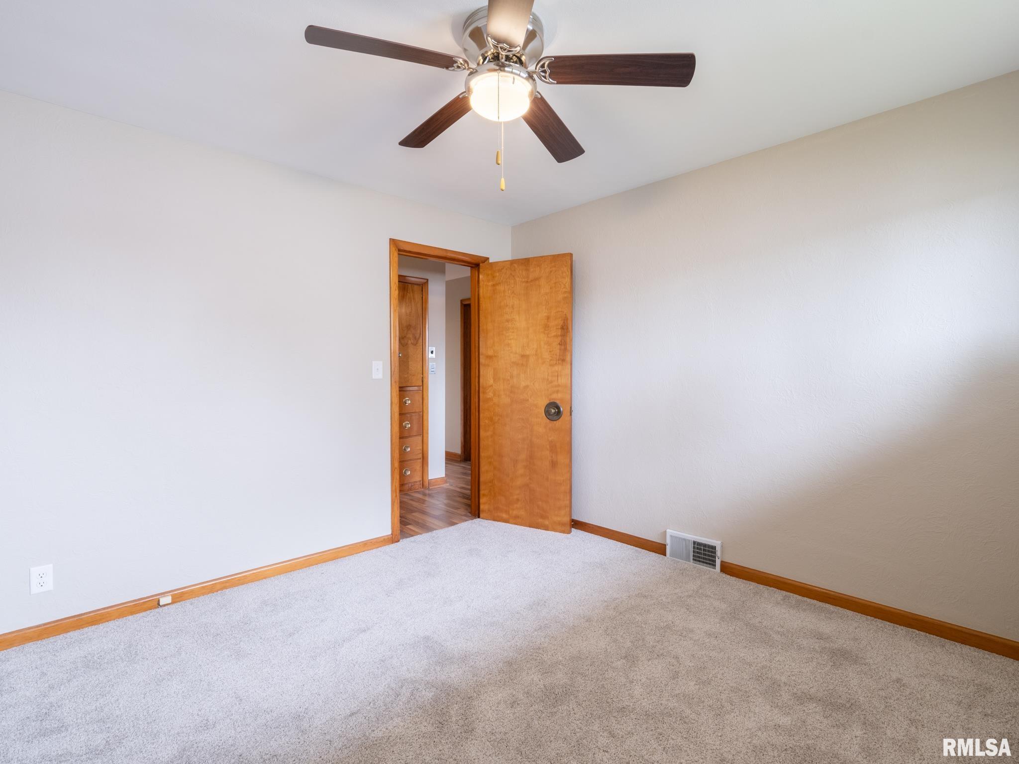 1411 Anna Road Pekin, IL 61554 - Photo 32 of 47 Gallery Image 32