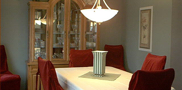 3070 North Trainer Road Rockford, IL 61114 - Photo 5 of 6 a dining room with table and chairs