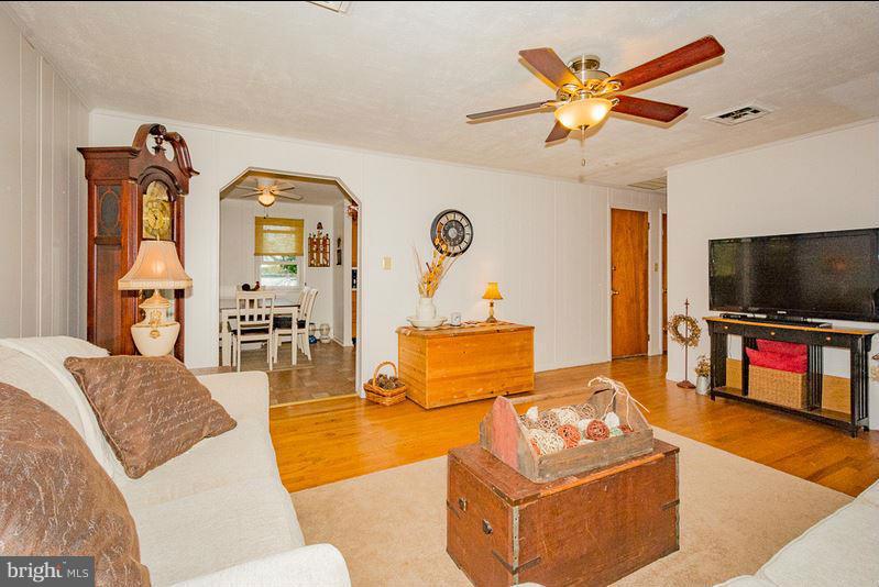 24336 Half Pone Point Road Hollywood, MD 20636 - Photo 8 of 23 Living Room