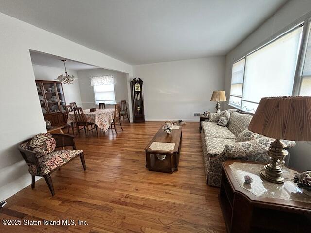 187 Willow Road East Staten Island, NY 10314 - Photo 6 of 26 IMG_2589