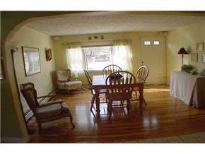13 Holbrook Road Bedford, NH 03110 - Photo 3 of 9