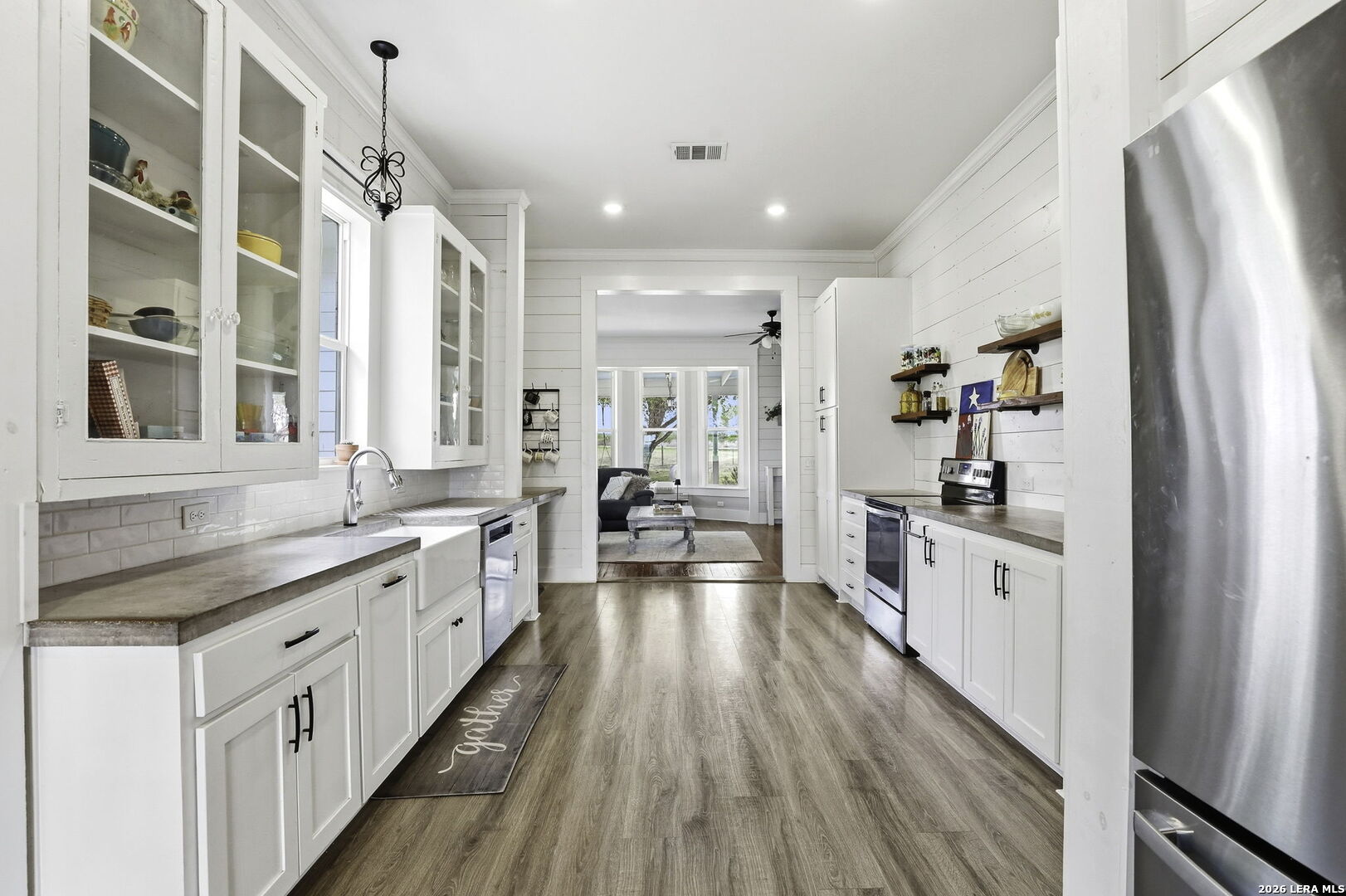 6673 Center Point Road San Marcos, TX 78666 - Photo 12 of 37