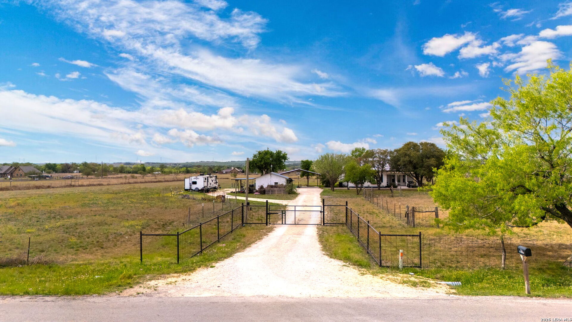 6673 Center Point Road San Marcos, TX 78666 - Photo 31 of 37