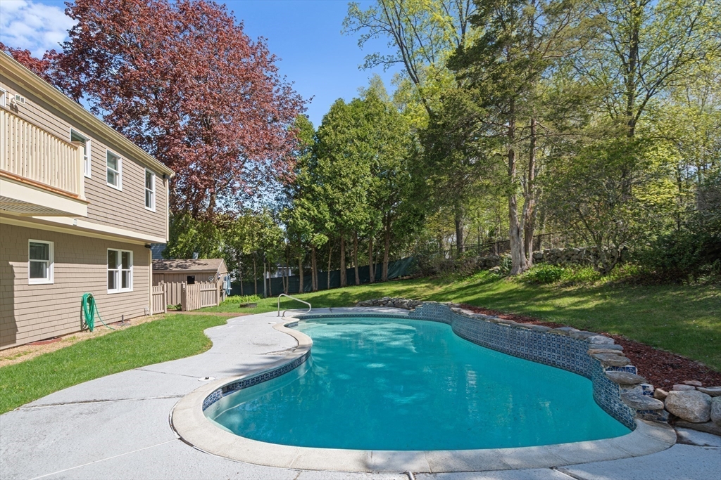 122 Deerfoot Road Southborough, MA 01772 - Photo 33 of 38