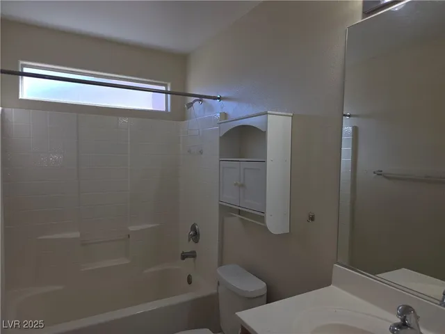 $1,700 | 9769 West Overlook Ridge Avenue, Las Vegas, NV 89148