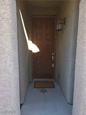 $1,700 | 9769 West Overlook Ridge Avenue, Las Vegas, NV 89148