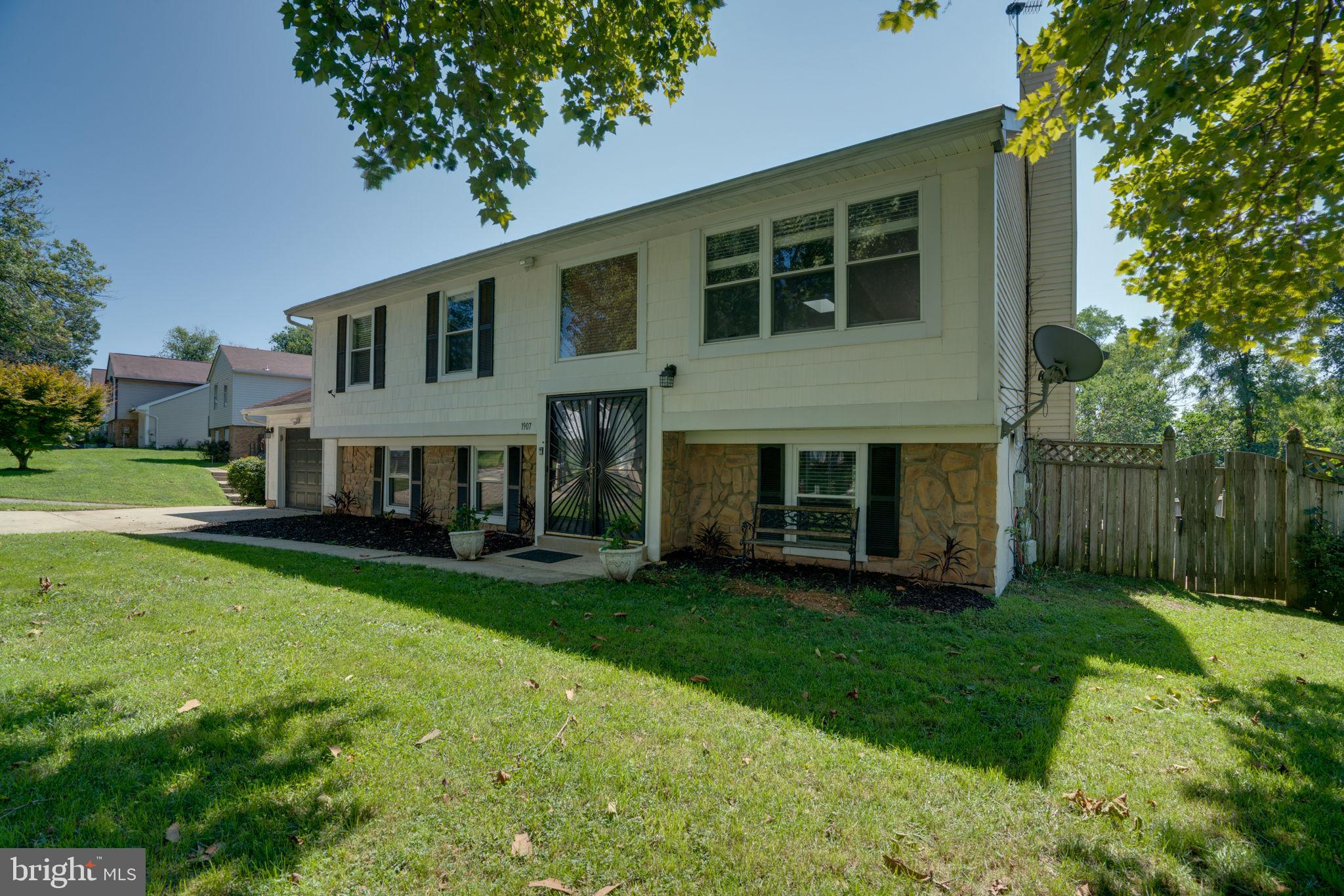 1907 High Timber Road Fort Washington, MD 20744 - Photo 4 of 37 Gallery Image 4