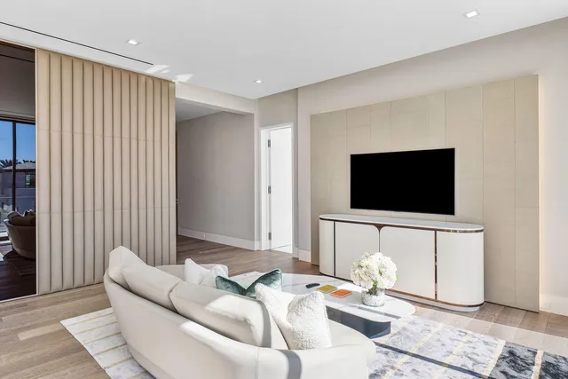 $20,000,000 | 224 West Key Palm Road, Boca Raton, FL 33432