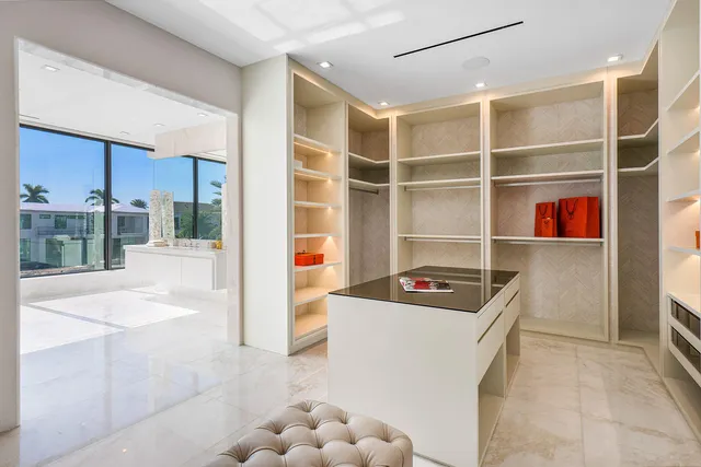 $20,000,000 | 224 West Key Palm Road, Boca Raton, FL 33432