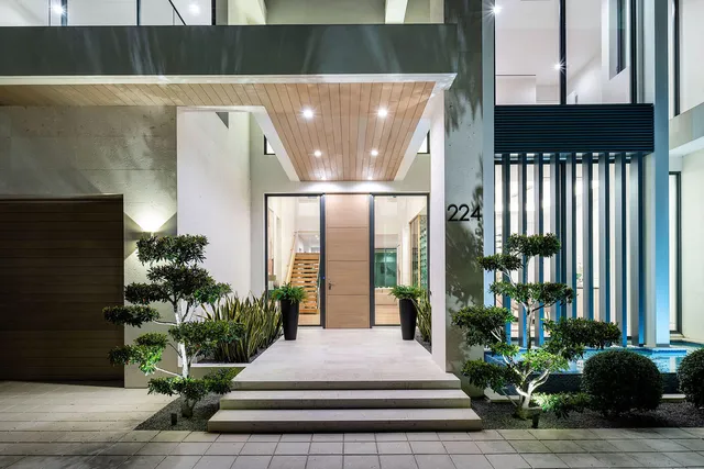 $20,000,000 | 224 West Key Palm Road, Boca Raton, FL 33432