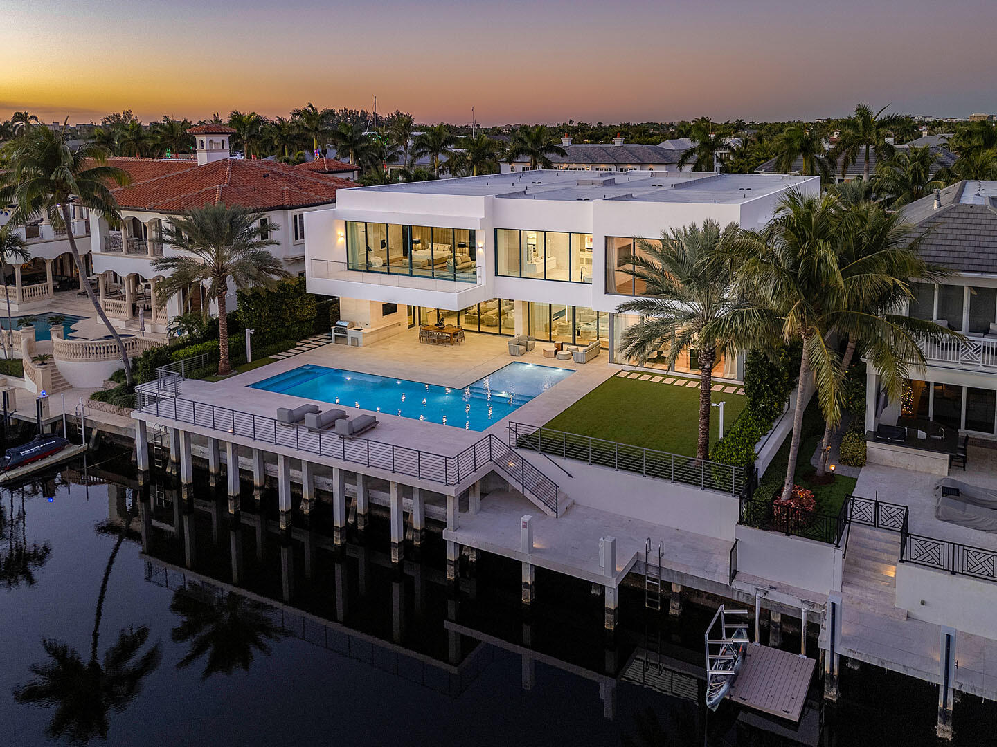 224 West Key Palm Road Boca Raton, FL 33432 - Photo 88 of 101 224_Key_Palm_Road_Dusk_14