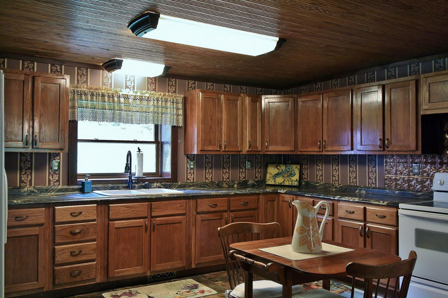610 Laurel Lake Resort Road Corbin, KY 40701 - Photo 4 of 95 Photo 4