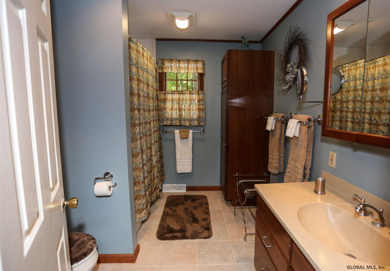68 Denison Road Schenectady, NY 12309 - Photo 16 of 25 Photo 16