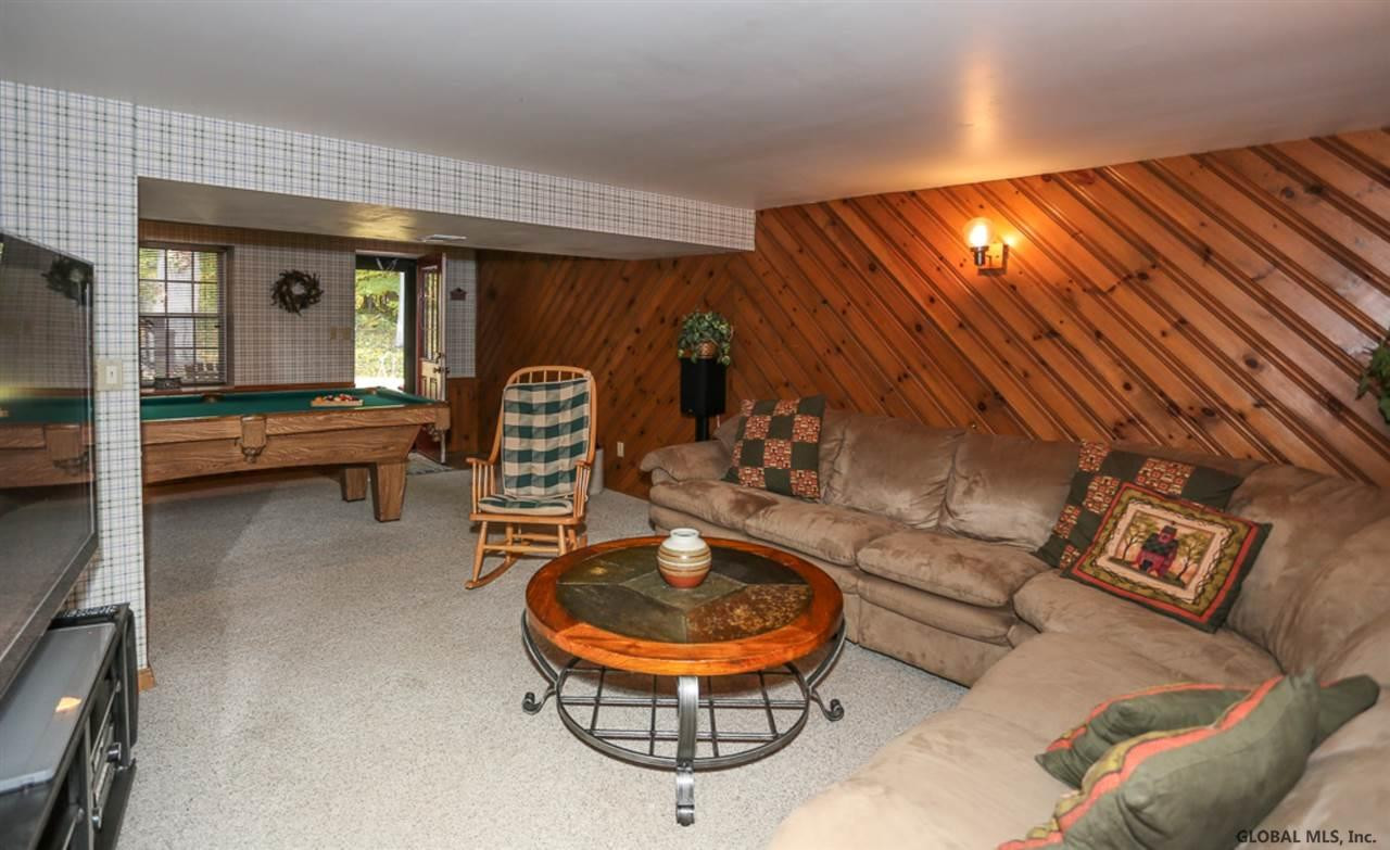 68 Denison Road Schenectady, NY 12309 - Photo 17 of 25 Photo 17