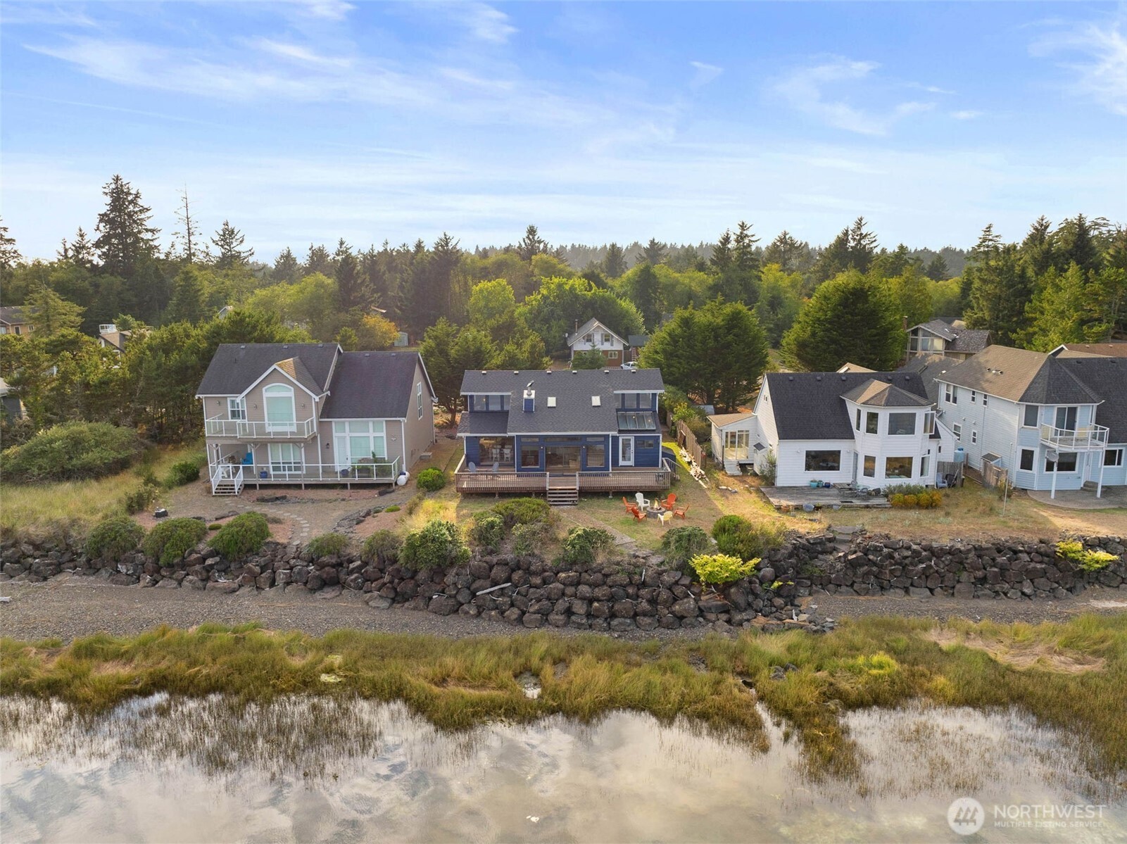 314 Harbor View Loop Southeast Ocean Shores, WA 98569 - Photo 2 of 40