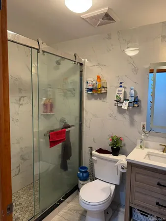 $3,800 | 90-01 184th Place | Hollis