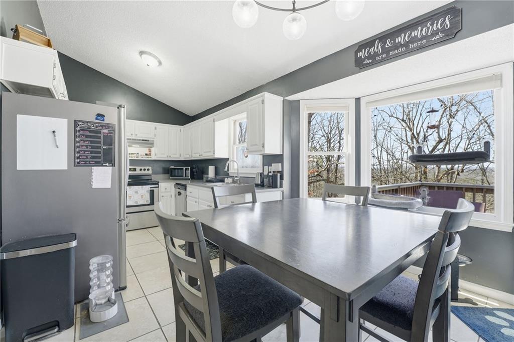 18 Ridgeview Court Southwest Cartersville, GA 30120 - Photo 8 of 31