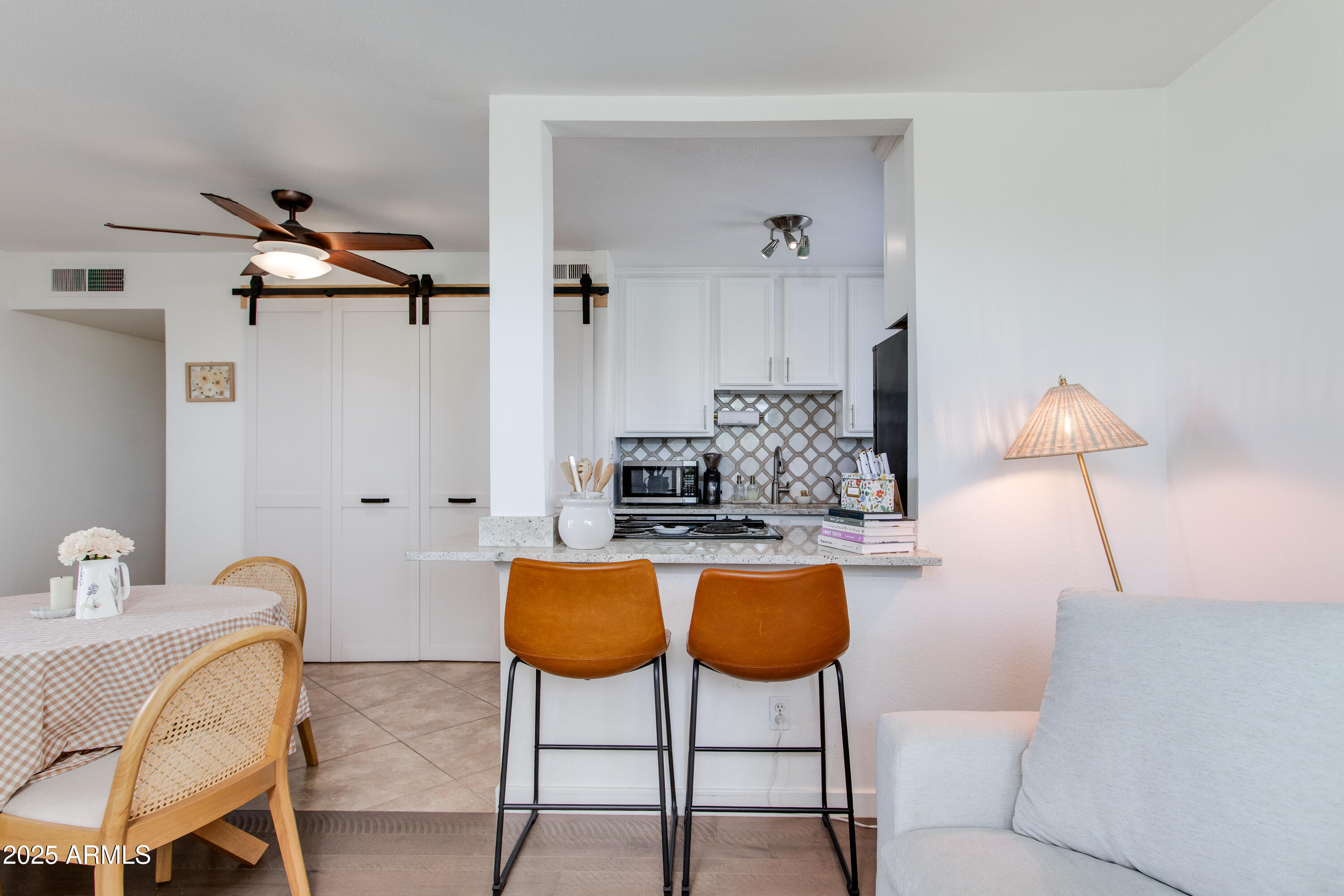 4419 North 27th Street, Unit 25 Phoenix, AZ 85016 - Photo 8 of 32 Breakfast Bar