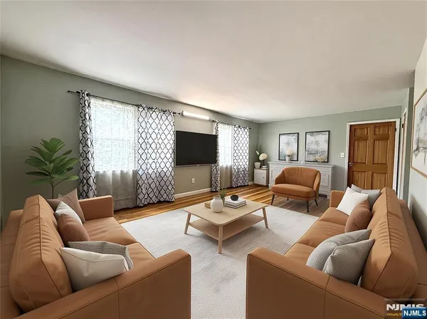 $2,500 | 367 Charles Street, Unit 1, New Milford, NJ 07646
