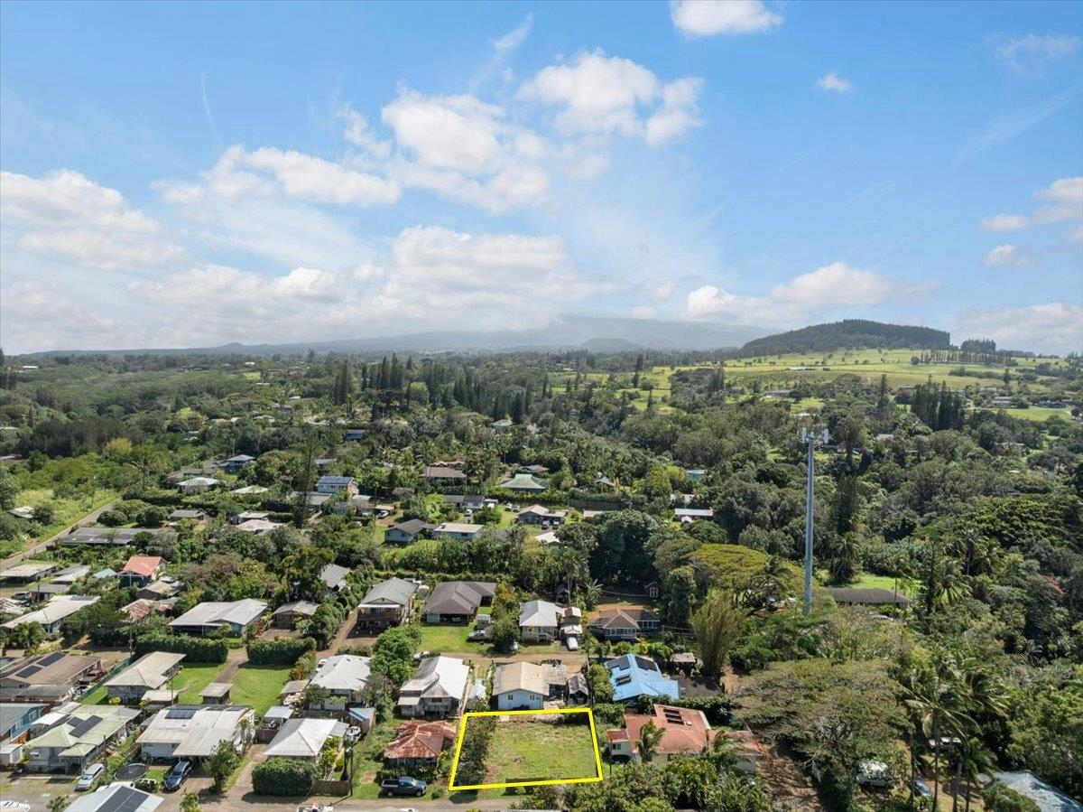 956 Kahealani Street Haiku, HI 96708 - Photo 18 of 27 an aerial view of a city