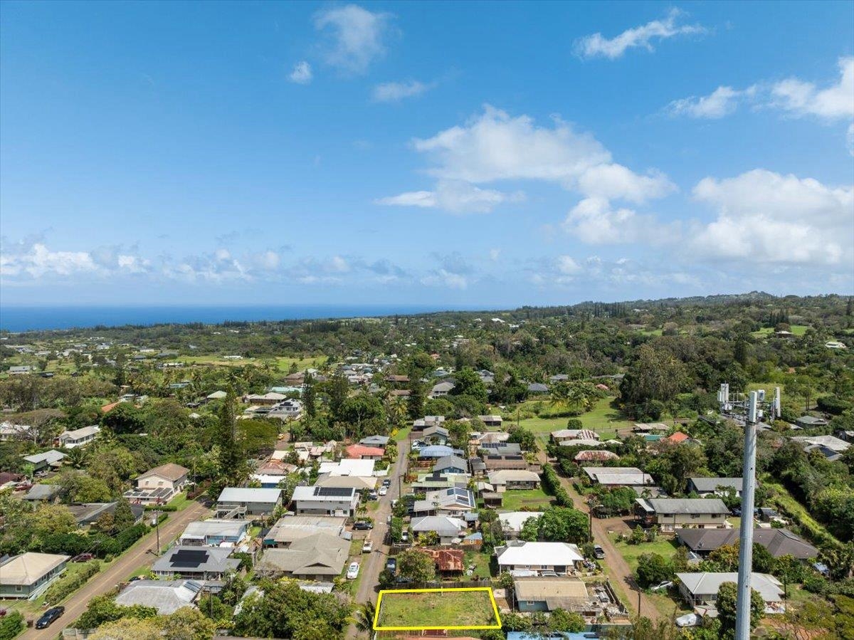 956 Kahealani Street Haiku, HI 96708 - Photo 26 of 27 an aerial view of multiple house
