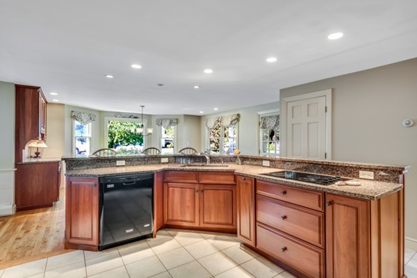 23 Ginn Road Winchester, MA 01890 - Photo 7 of 27 Gallery Image 7