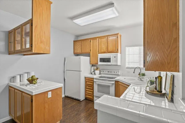 $360,000 | 706 Horizon Cove, Unit 2037, Rocklin, CA 95677