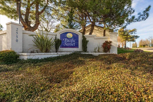$360,000 | 706 Horizon Cove, Unit 2037, Rocklin, CA 95677