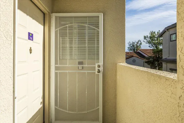 $360,000 | 706 Horizon Cove, Unit 2037, Rocklin, CA 95677