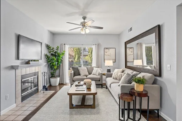 $355,000 | 706 Horizon Cove, Unit 2037, Rocklin, CA 95677