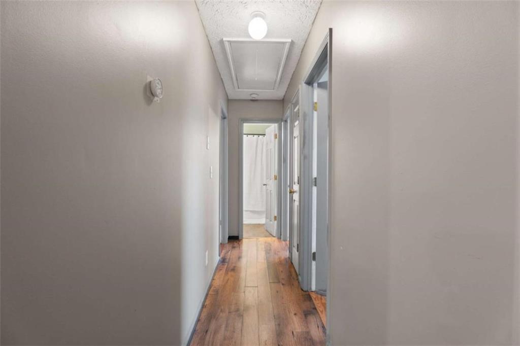 336 Shenandoah Circle Winder, GA 30680 - Photo 14 of 41 a view of a hallway with a dining room