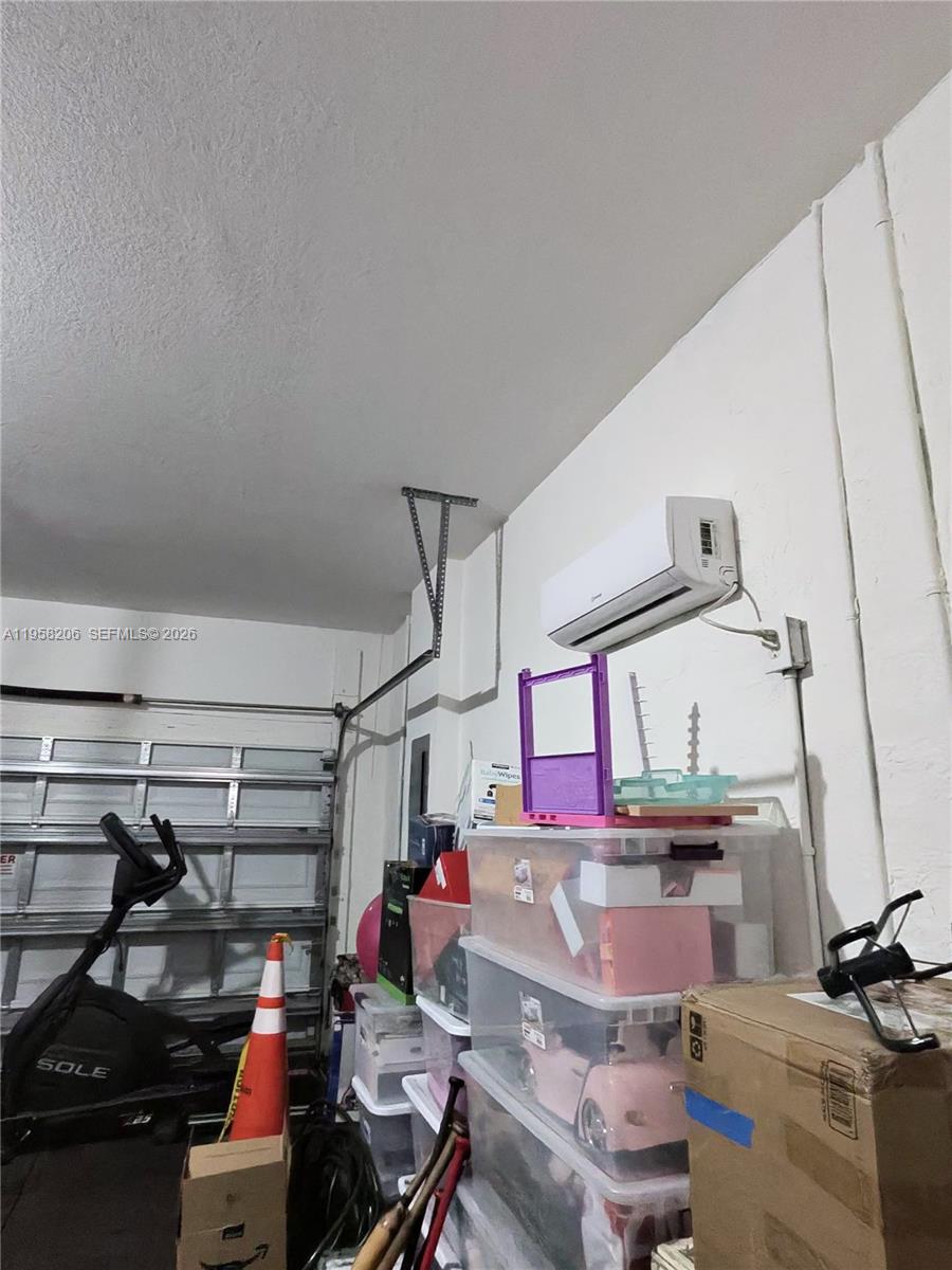 11845 Southwest 252nd Terrace Homestead, FL 33032 - Photo 17 of 38