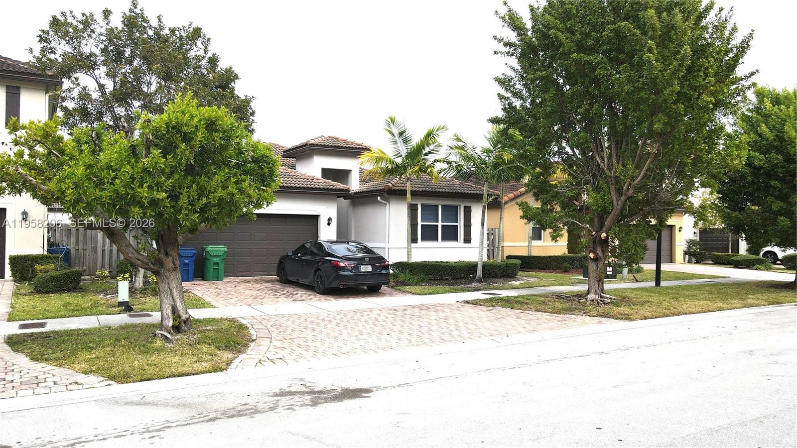 11845 Southwest 252nd Terrace Homestead, FL 33032 - Photo 4 of 38