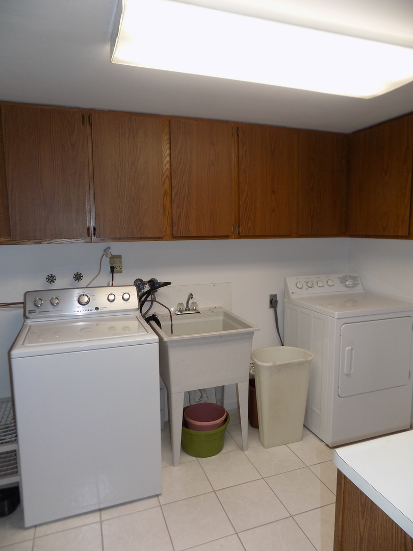 5548 Spring Brook Road, Unit 206 Rockford, IL 61114 - Photo 2 of 36