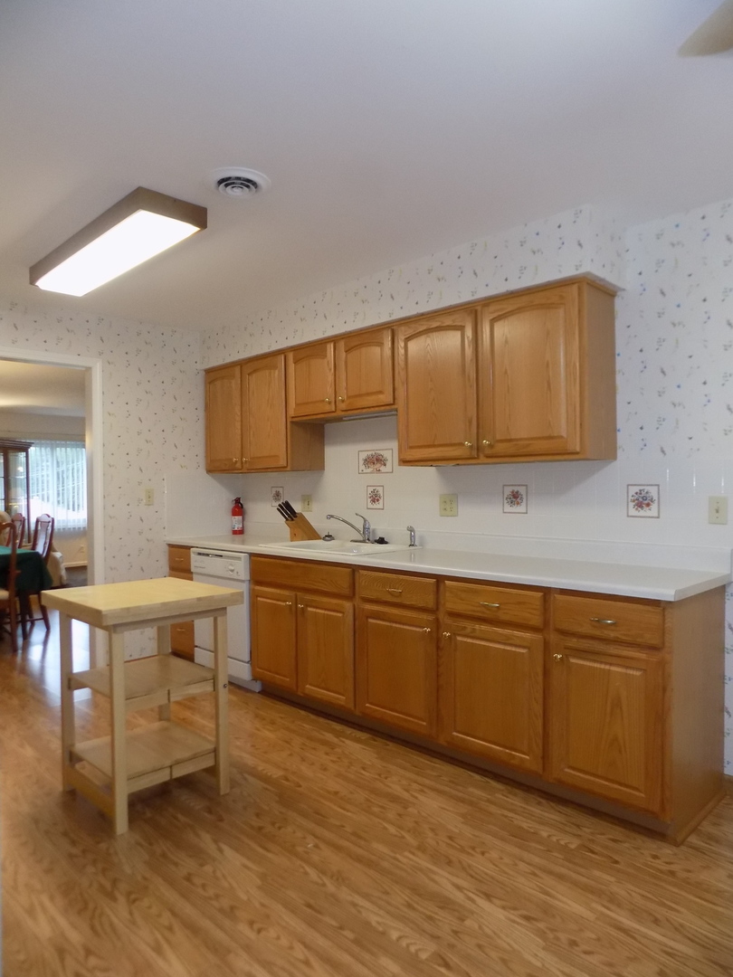 5548 Spring Brook Road, Unit 206 Rockford, IL 61114 - Photo 15 of 36