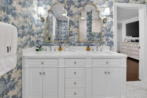 $1,099,000 | 13 Acacia Villas, Boynton Beach, FL 33436