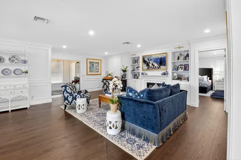 $1,099,000 | 13 Acacia Villas, Boynton Beach, FL 33436