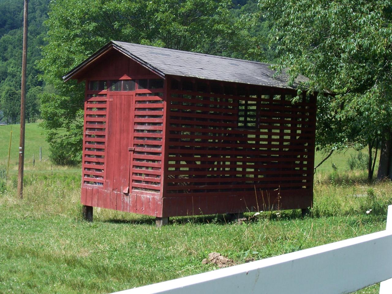 2051 Julia Road Renick, WV 24966 - Photo 3 of 20 Cron Crib
