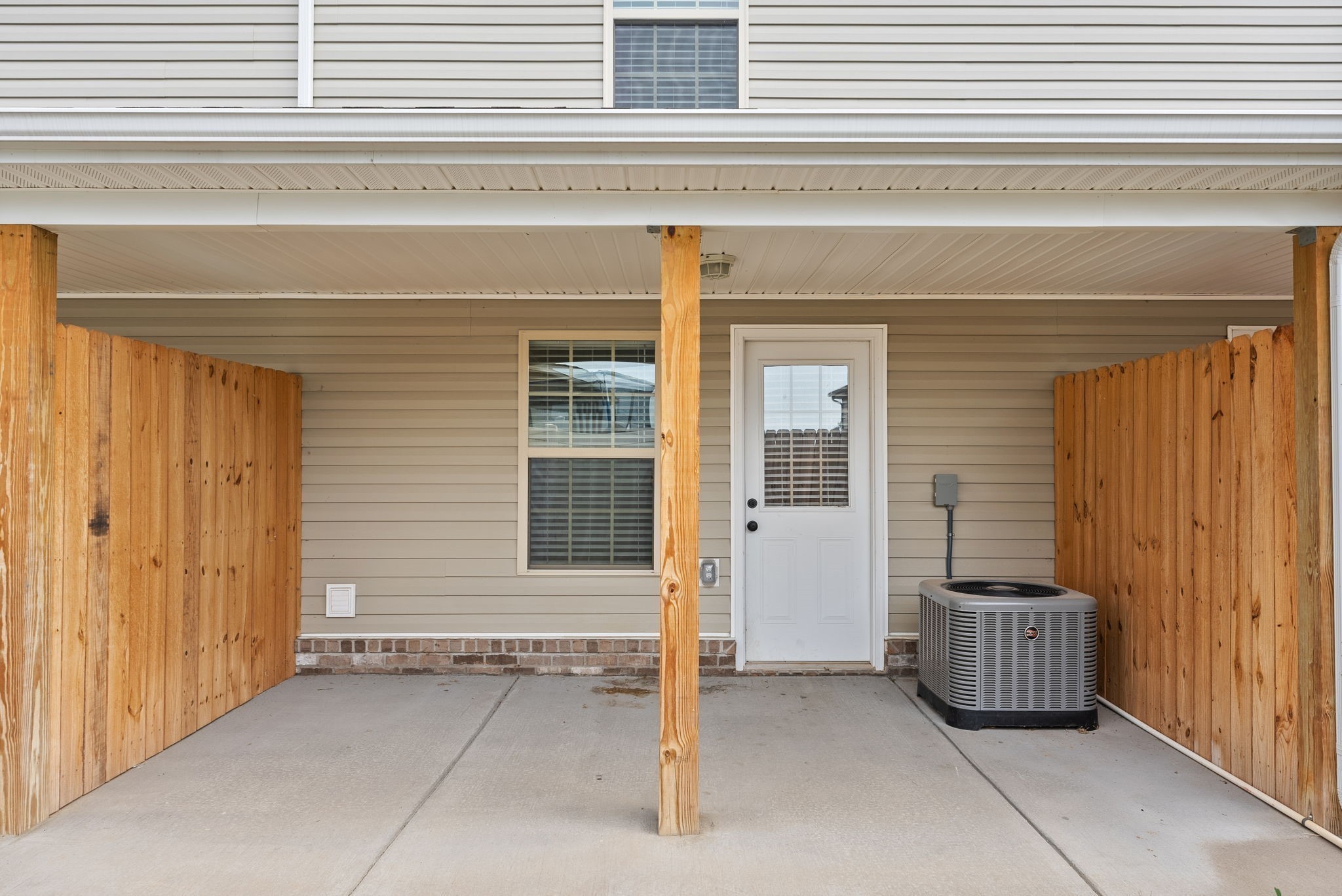 418 Peachers Mill Road, Unit C6 Clarksville, TN 37042 - Photo 20 of 21 a view of a house with entryway