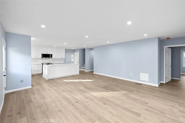 $7,500 | 376 S Hill, Pasadena, CA 91106