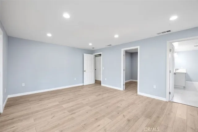 $7,500 | 376 S Hill, Pasadena, CA 91106