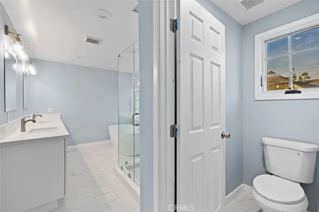 $7,500 | 376 S Hill, Pasadena, CA 91106